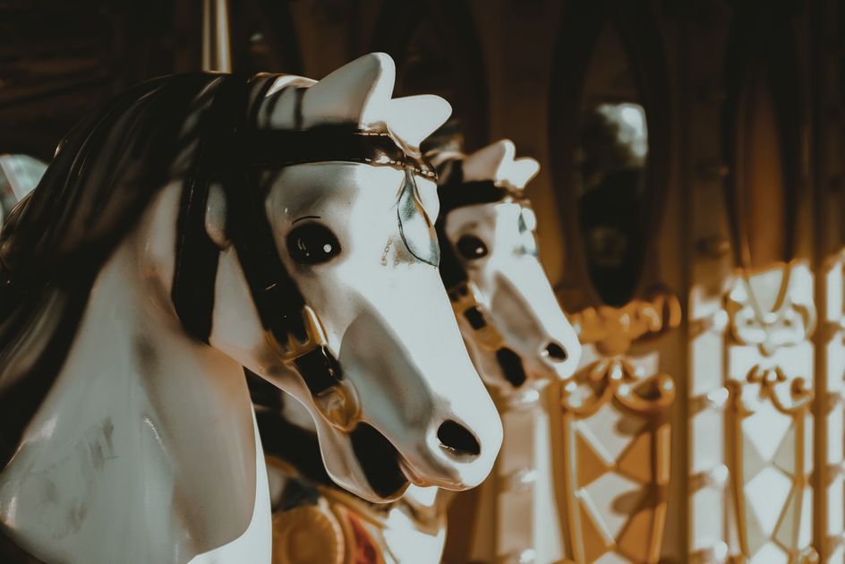 Rodeo montuvio en Samborondón usó caballos de palo por prohibición sanitaria