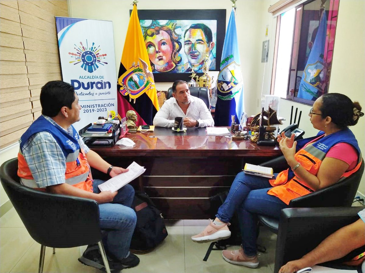 Riesgos Ecuatoriano reunió a Dalton Narváez para capacitar en gestión de desastres