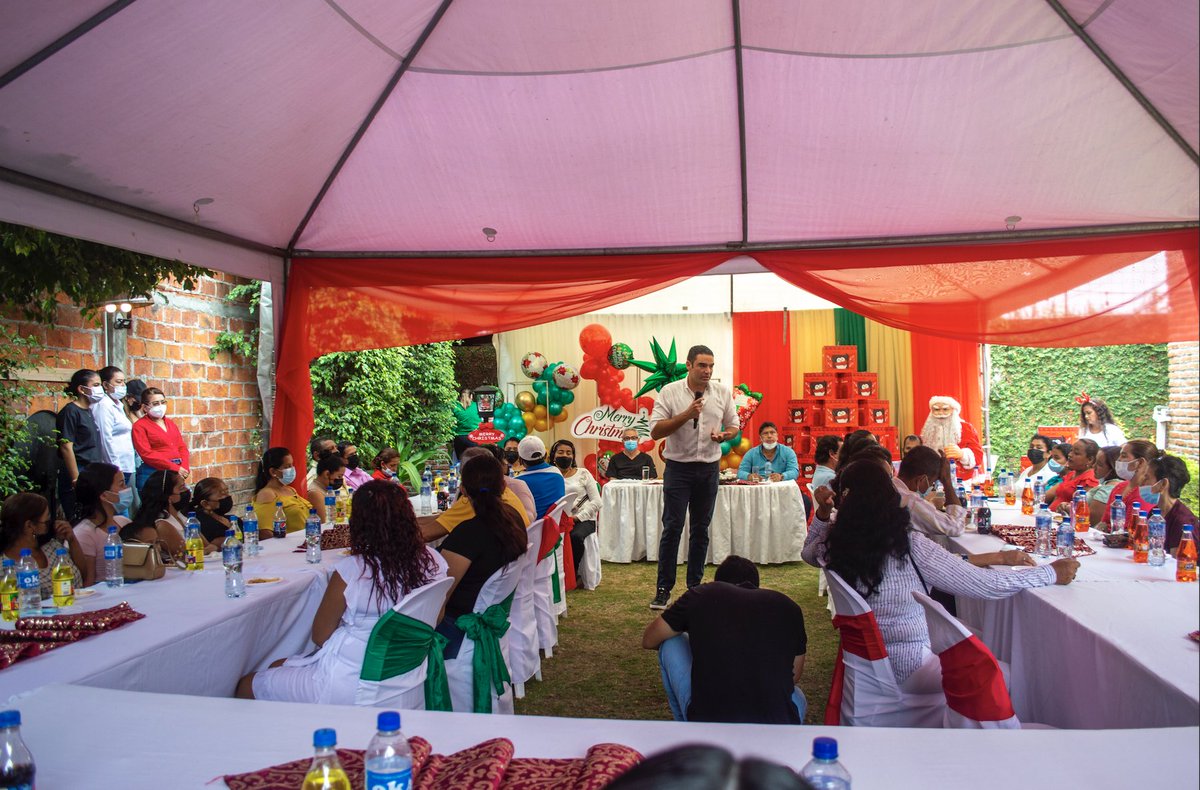 Navidad en Bellavista: el alcalde compartió con familias de los recintos