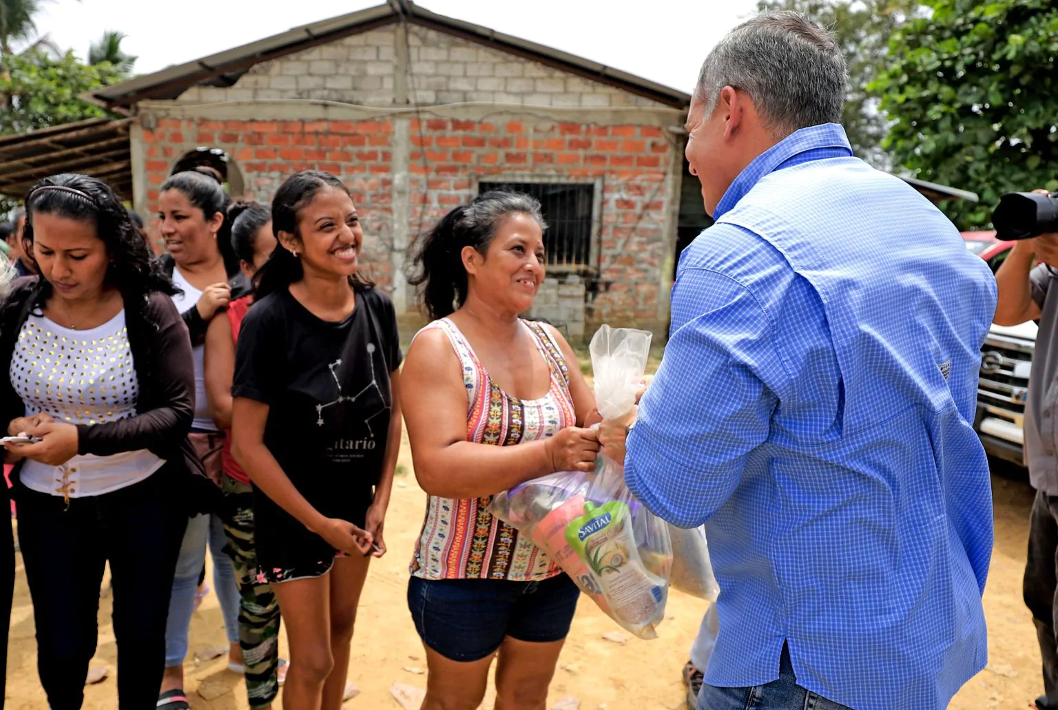 Viceprefectura entrega kits humanitarios en Jujan y Samborondón ante el Fenómeno El Niño