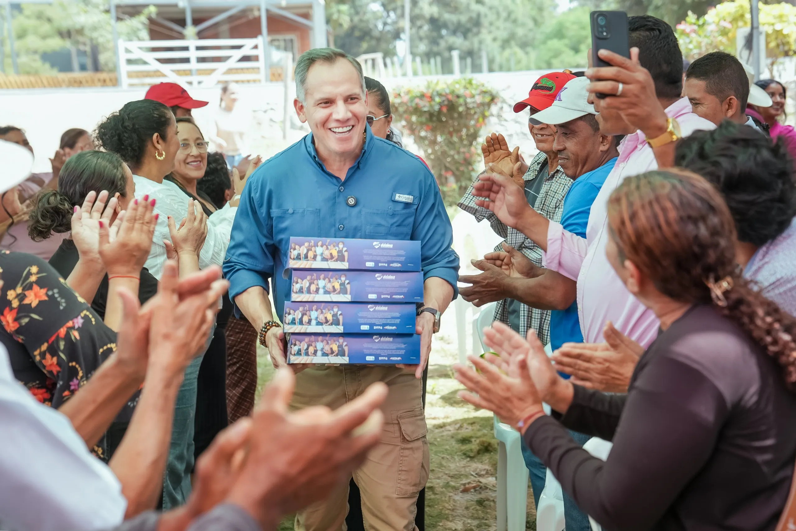 Prefectura del Guayas ejecuta limpieza de canales en Tarifa para mejorar drenaje agrícola