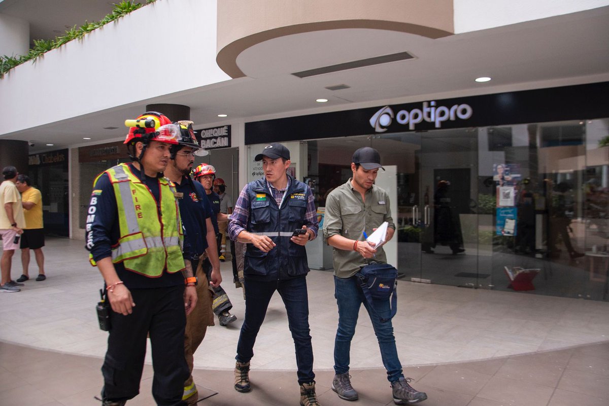 Inspección post-sismo en Samborondón: Bomberos y Riesgos revisan condominios y colegios