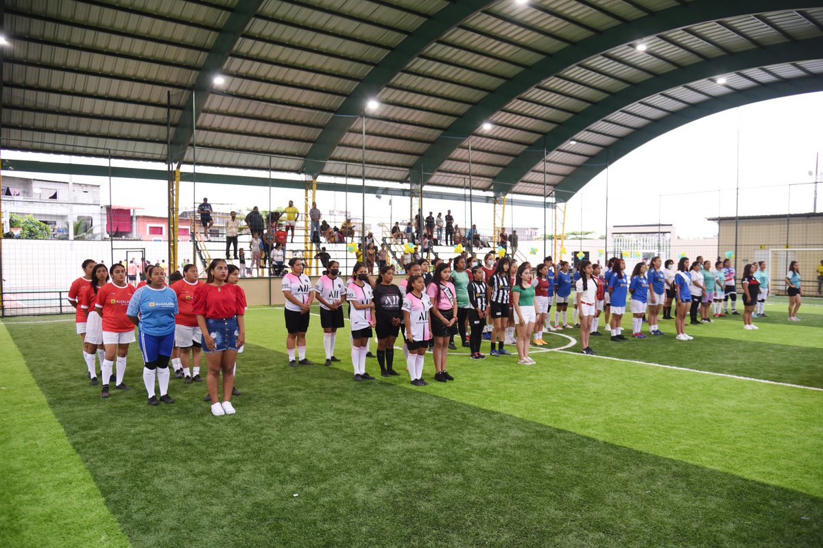 Deportistas femeninas compitieron en Cabecera Cantonal por el Mes de la Mujer